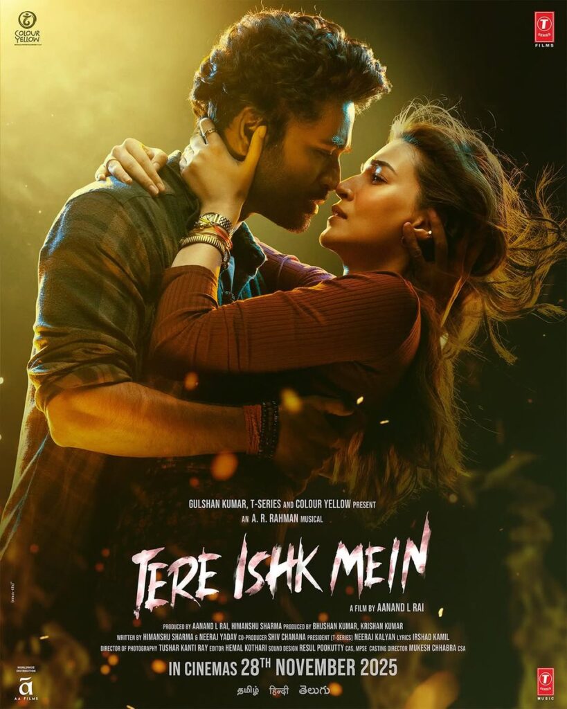 Tere Ishk Mein ka intense romantic moment — Dhanush aur Kriti ke beech deep emotional connection ko dikhata ek powerful shot.